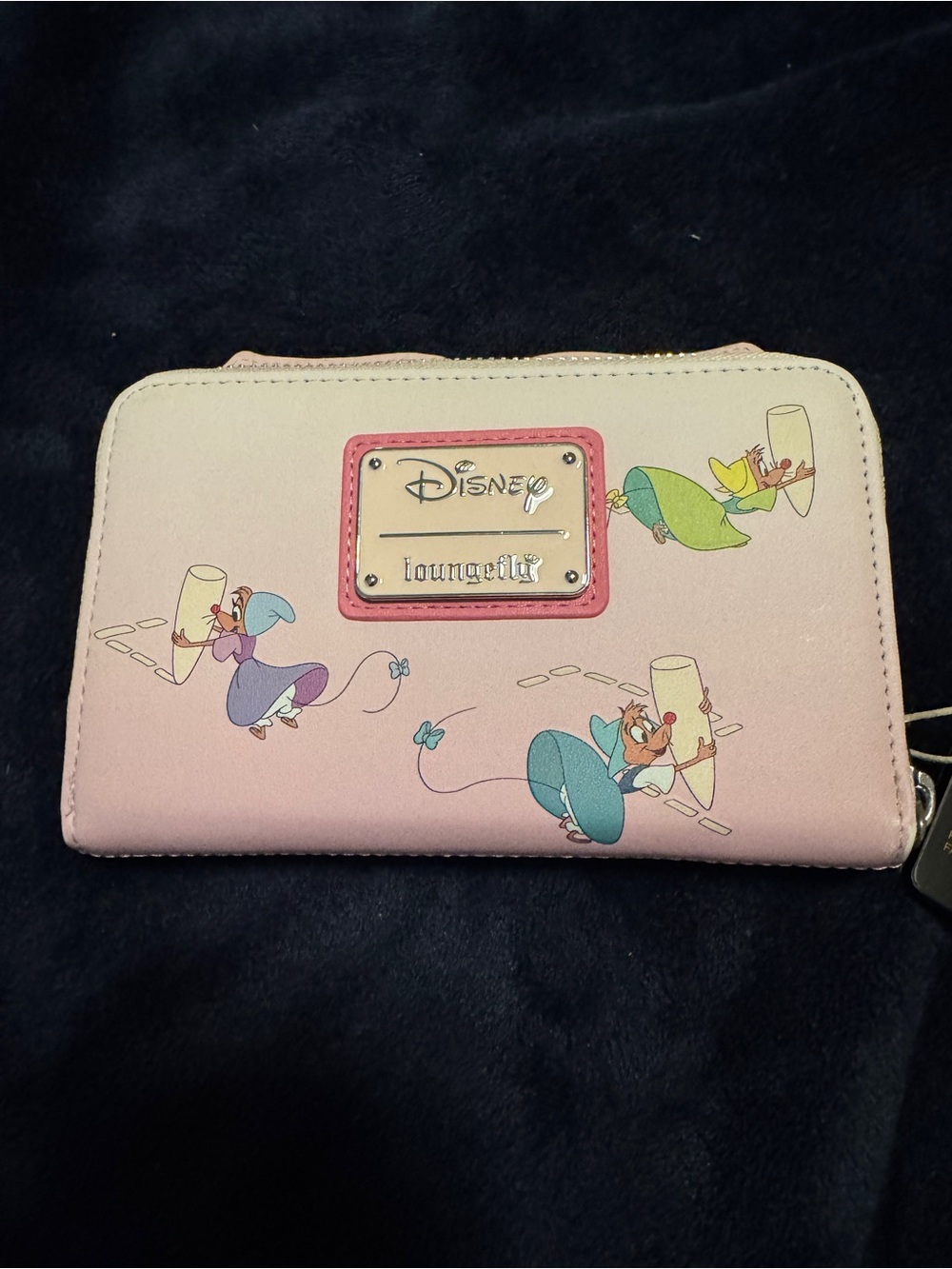 Cinderella’s Mice Making the Pink Dress Zipper Wallet - Picture 3 of 6